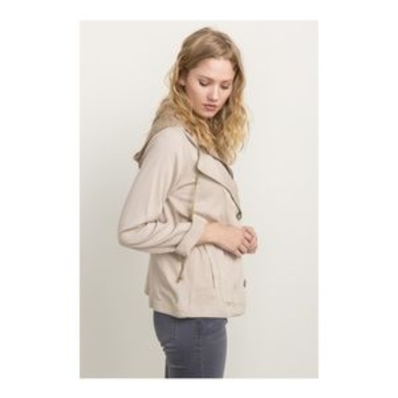 Mystree Double Layered Jacket - Picture 3 of 7